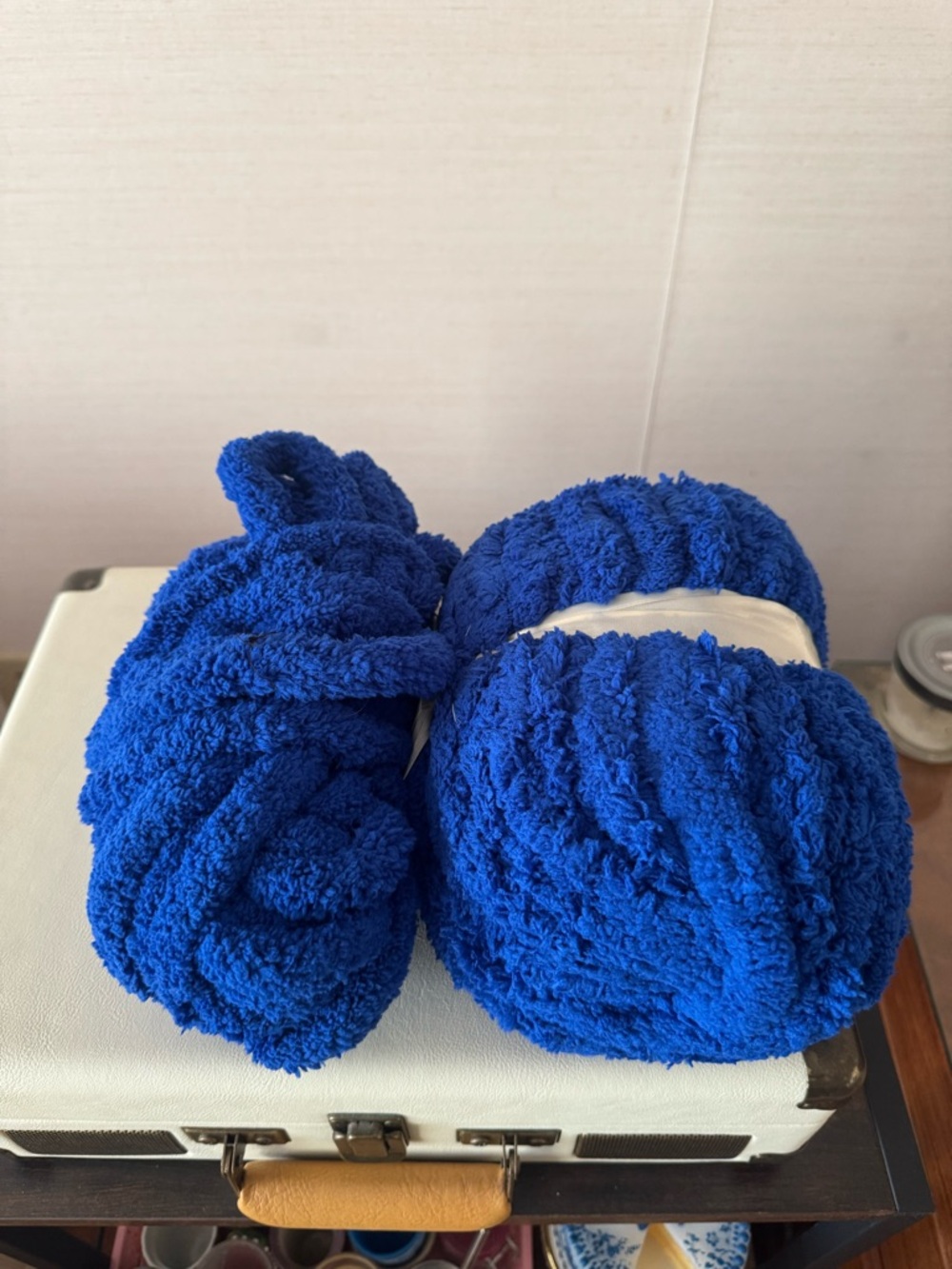 Plush Chunky Yarn Skeins in Vibrant Royal Blue